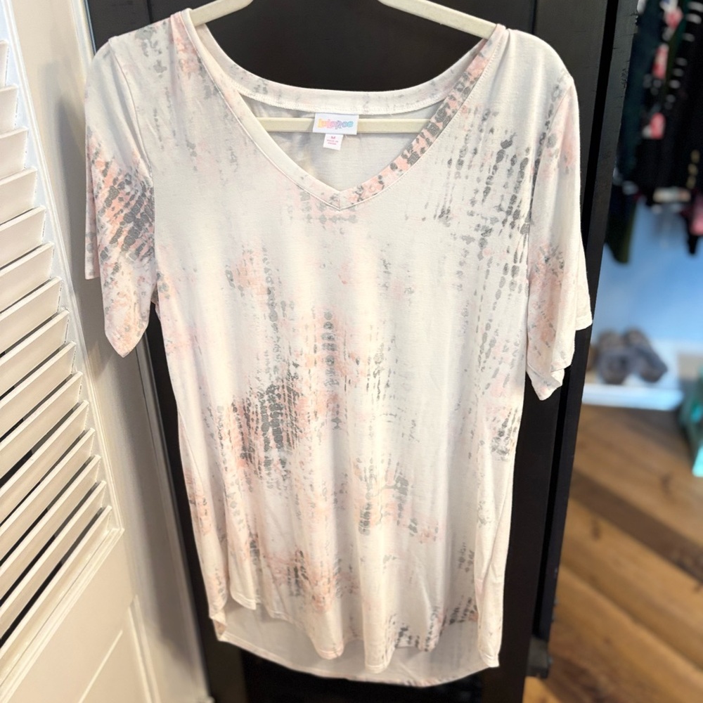 LuLaRoe Pink Short Sleeve Tee with Shimmering Abstract Design